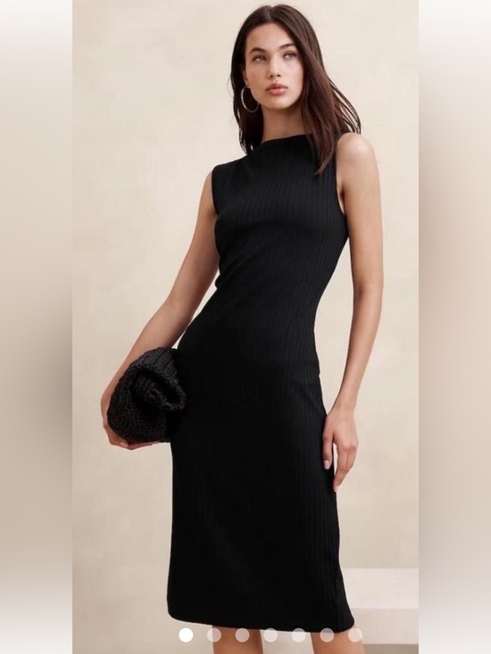 Banana Republic Dresses & Skirts - Banana Republic wide rib midi dress